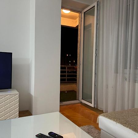 Karas Apartments Σκόπια Εξωτερικό φωτογραφία